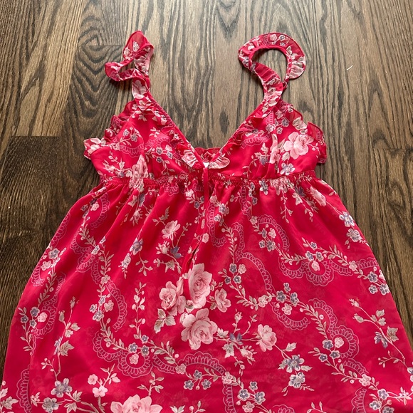 Vintage Victoria’s Secret flowy tank - Picture 1 of 2